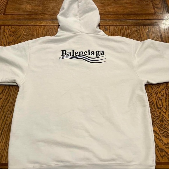 Balenciaga Wardobe hoodie - Picture 3 of 4
